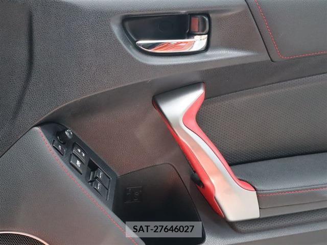 Toyota 86 2013-02 342225-5