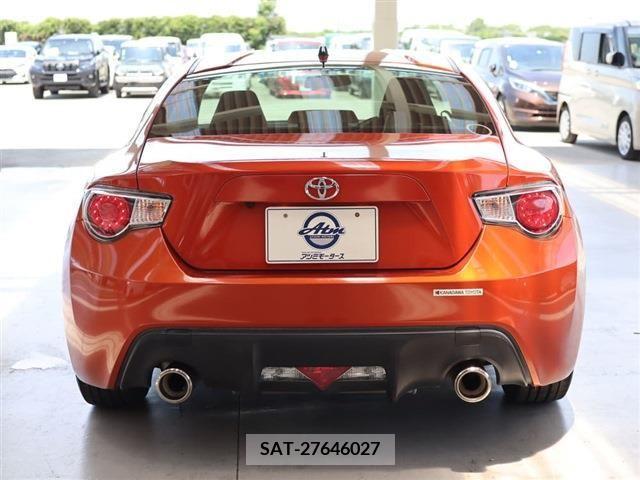 Toyota 86 2013-02 342225-22
