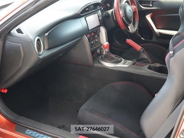 Toyota 86 2013-02 342225-12