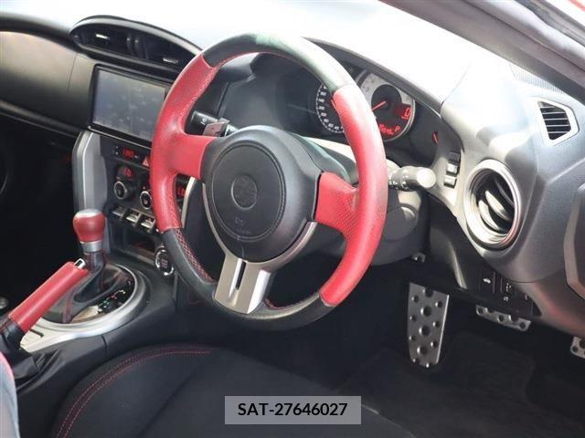 Toyota 86 2013-02 342225-1