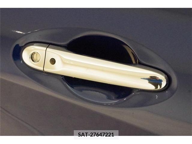 Nissan NOTE 2018-10 372690-28