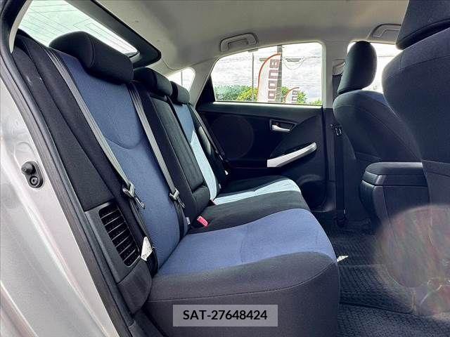 Toyota PRIUS 2013-09 376044-19