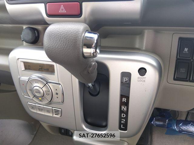Suzuki EVERY WAGON 2022-05 301723-11