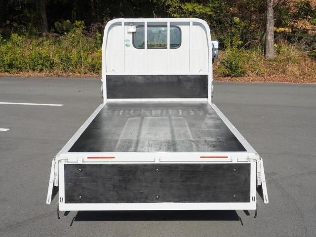 Mazda TITAN 2018-10 28698-16