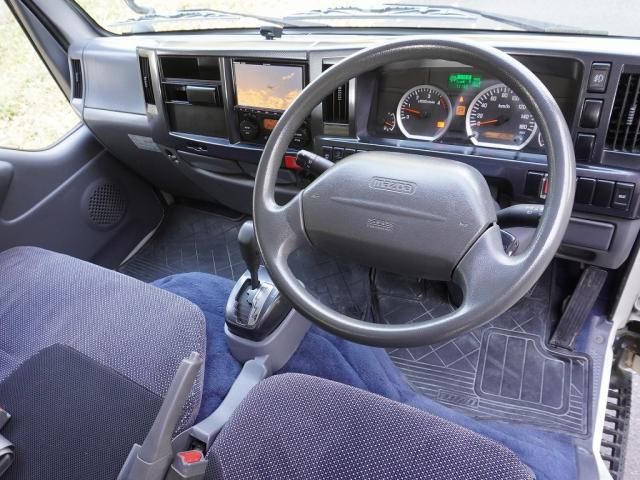 Mazda TITAN 2018-10 28698-2