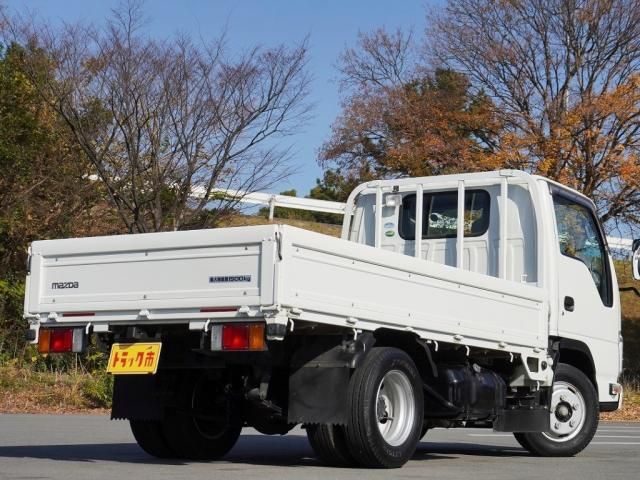 Mazda TITAN 2018-10 28698-1