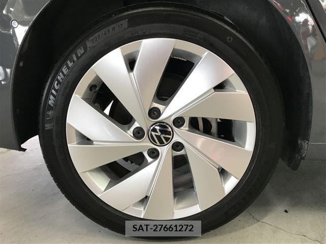 VolksWagen GOLF 2021-08 320368-25