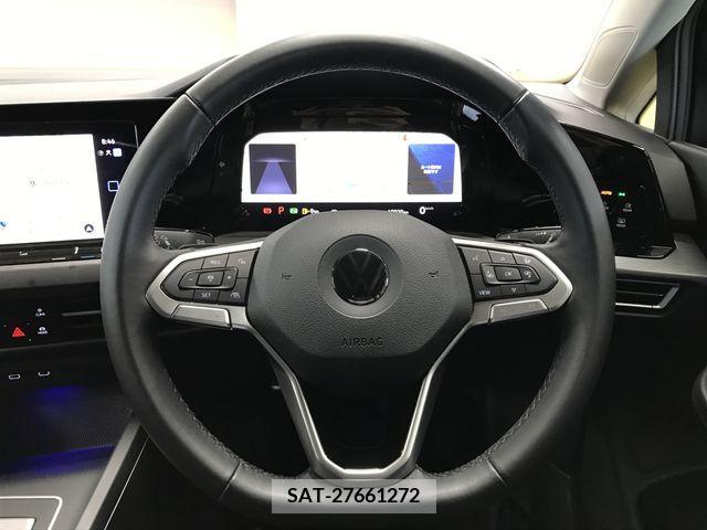 VolksWagen GOLF 2021-08 320368-9