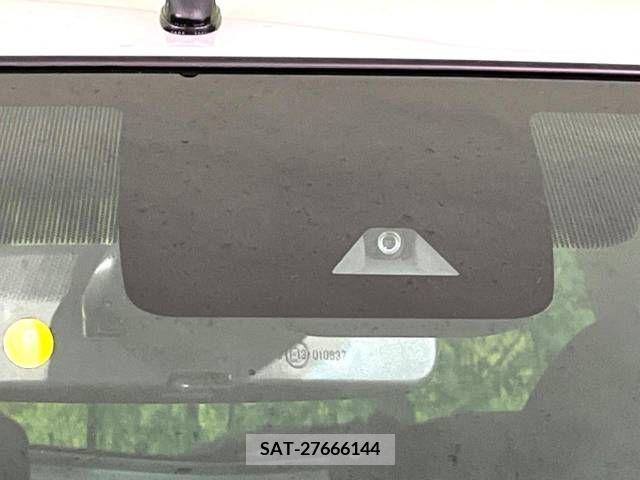 Nissan MARCH 2022-01 253459-3
