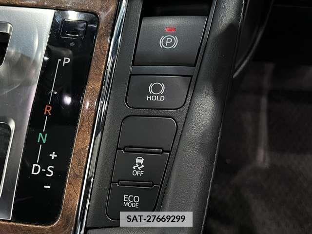 Toyota ALPHARD 2017-09 384728-19