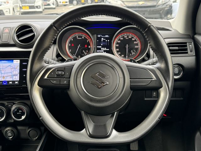 Suzuki SWIFT 2017-01 193689-10
