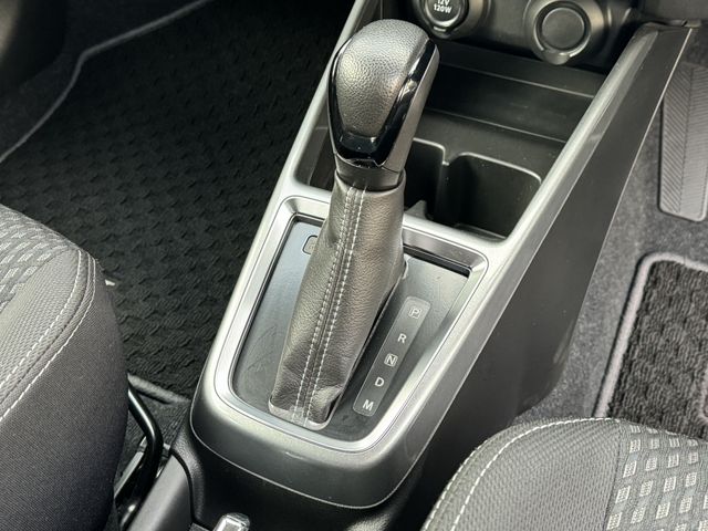 Suzuki SWIFT 2017-01 193689-16