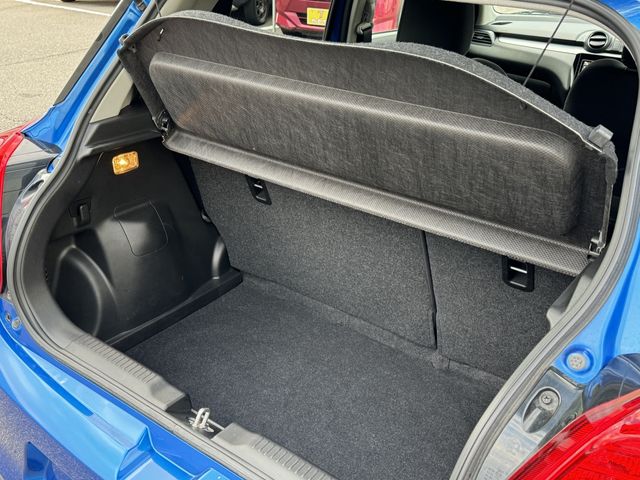 Suzuki SWIFT 2017-01 193689-26