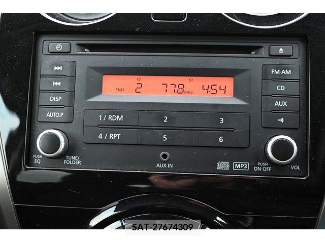 Toyota VOXY 2018-03 220636-19