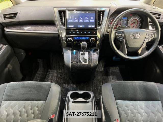 Toyota ALPHARD 2018-09 259019-1
