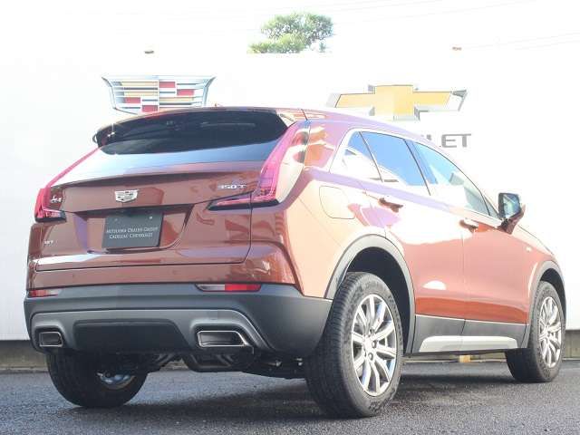 Cadillac XT4 2022-02 11684-3