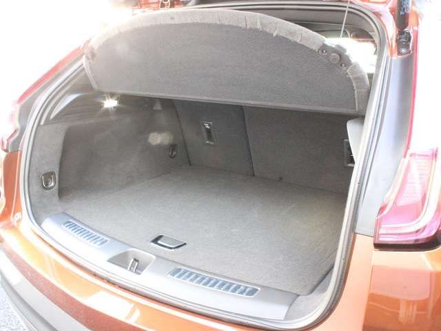 Cadillac XT4 2022-02 11684-17