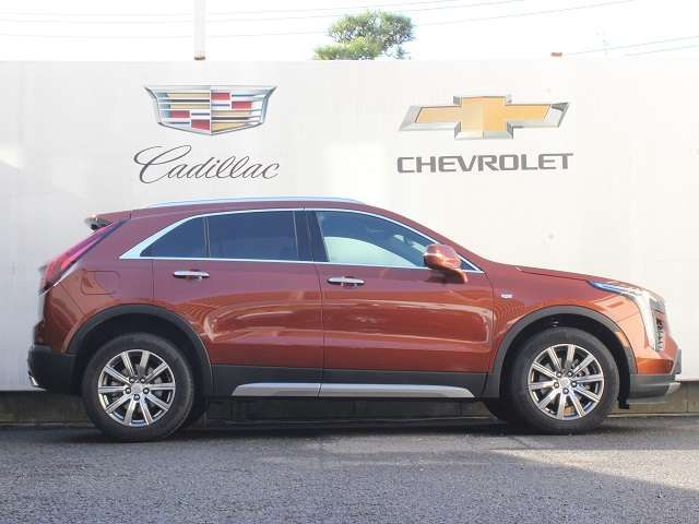 Cadillac XT4 2022-02 11684-7