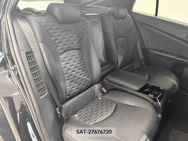 Toyota PRIUS PHV 2017-06 283534-9