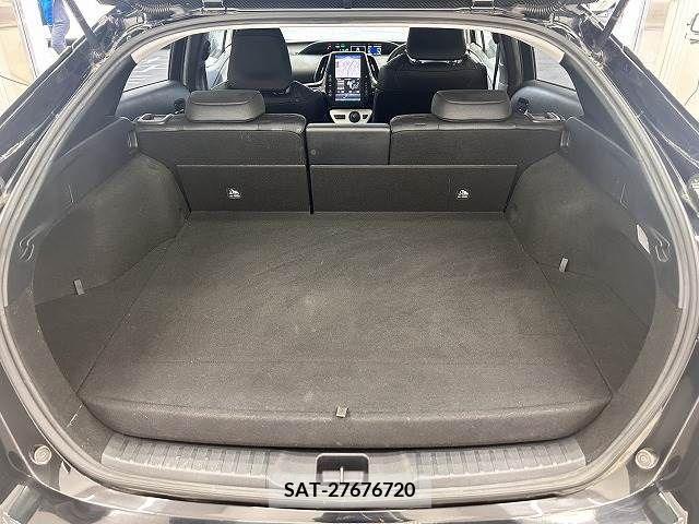 Toyota PRIUS PHV 2017-06 283534-10