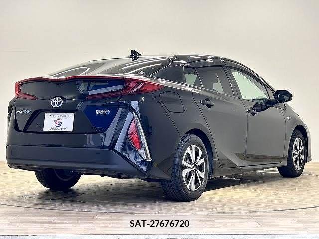 Toyota PRIUS PHV 2017-06 283534-16
