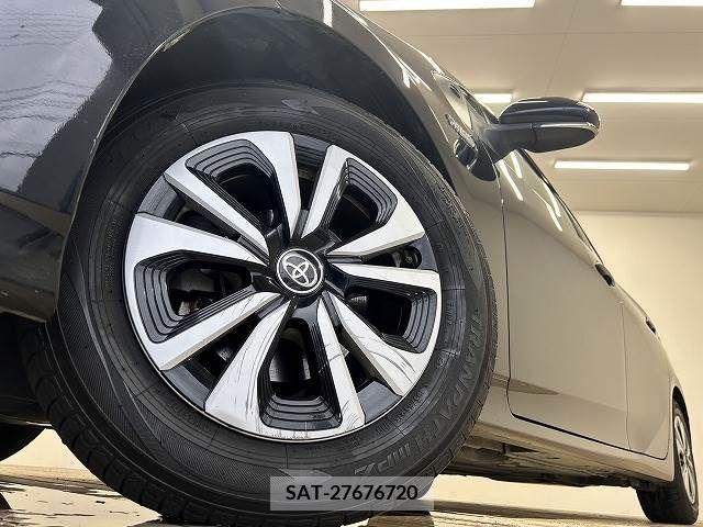 Toyota PRIUS PHV 2017-06 283534-18