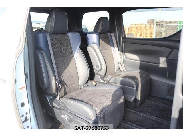 Toyota VELLFIRE 2016-10 236681-14