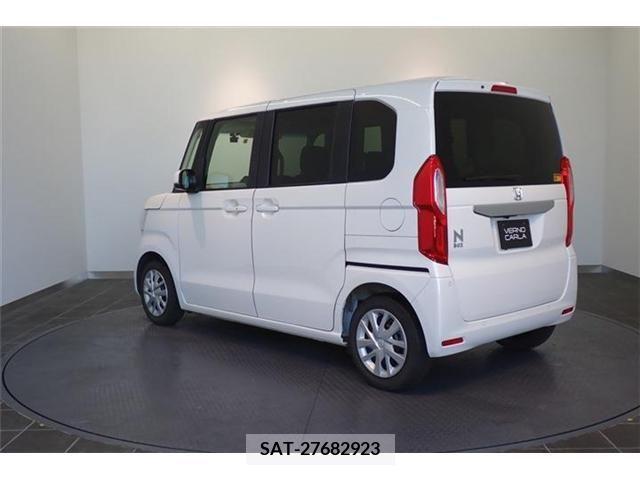Honda N BOX 2022-06 278537-6