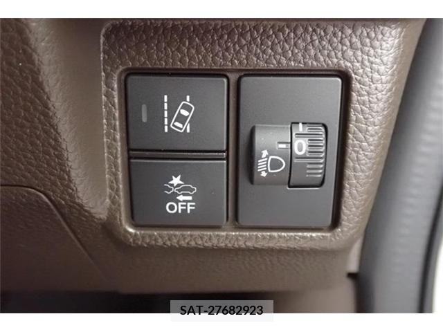 Honda N BOX 2022-06 278537-16