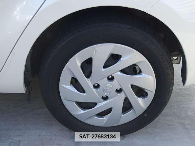 Toyota AQUA 2018-05 380870-12