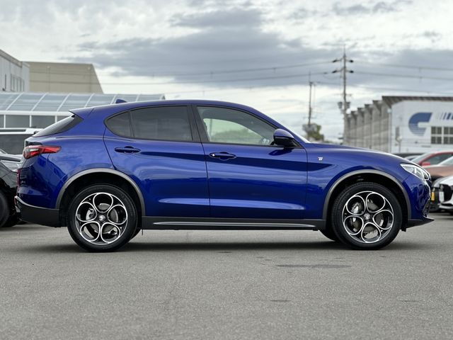 ALFA ROMEO STELVIO 2022-09 27713-28