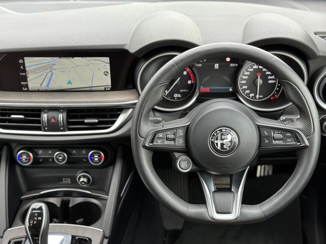 ALFA ROMEO STELVIO 2022-09 27713-2
