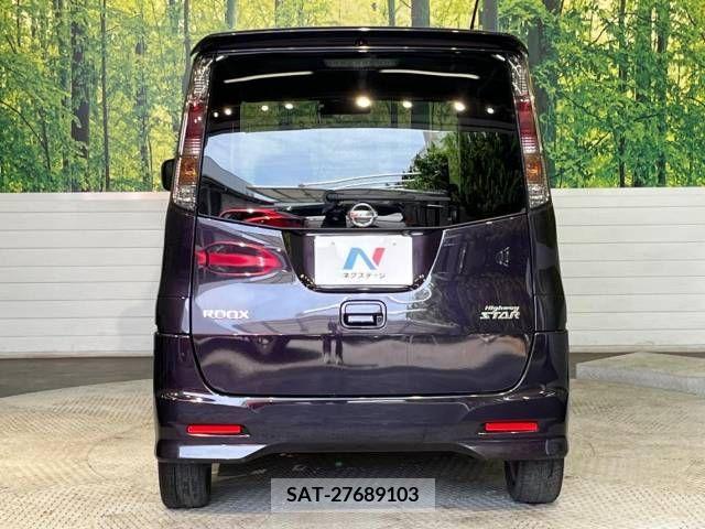 Nissan ROOX 2012-05 276125-15
