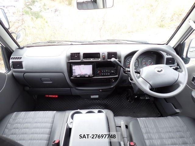 Mazda BONGO VAN 2017-12 238807-1
