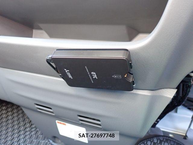 Mazda BONGO VAN 2017-12 238807-9