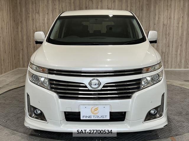 Nissan ELGRAND 2013-02 297183-1
