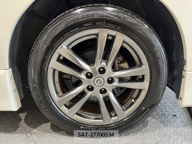 Nissan ELGRAND 2013-02 297183-17