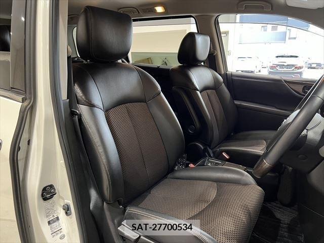 Nissan ELGRAND 2013-02 297183-19