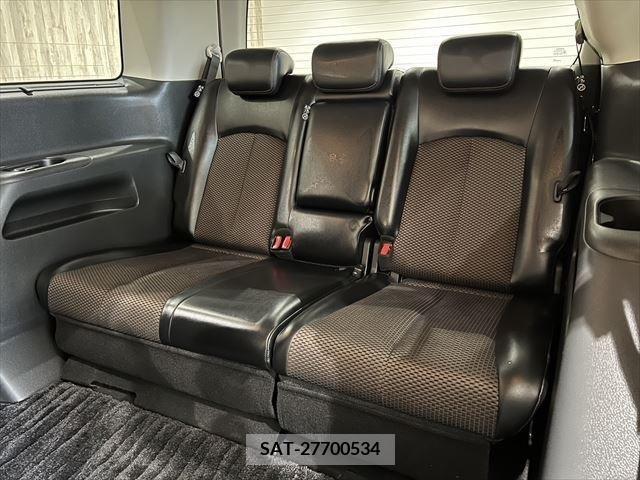 Nissan ELGRAND 2013-02 297183-24