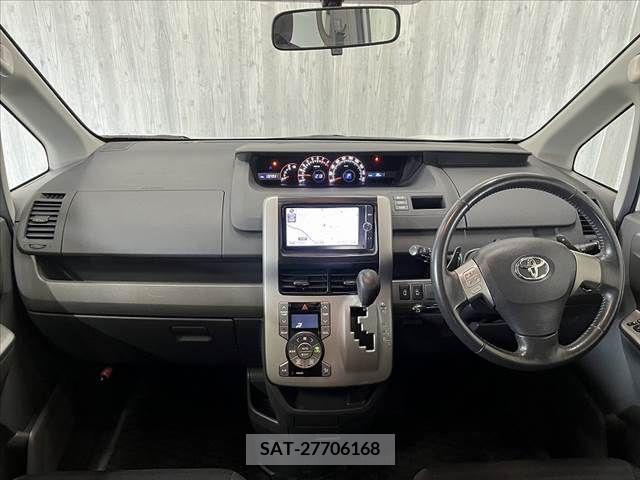 Toyota VOXY 2009-07 253733-1