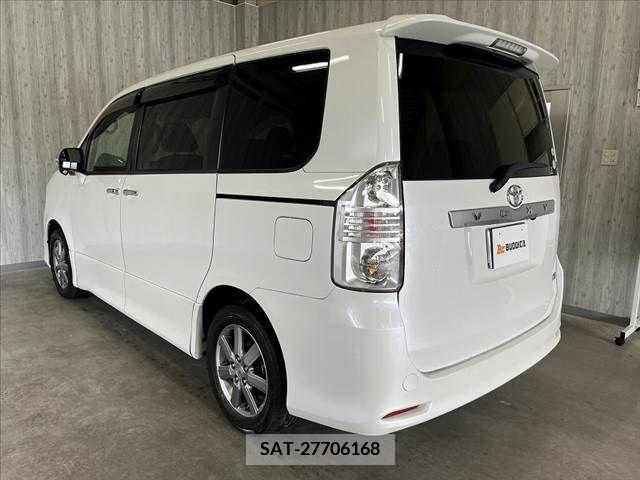 Toyota VOXY 2009-07 253733-8