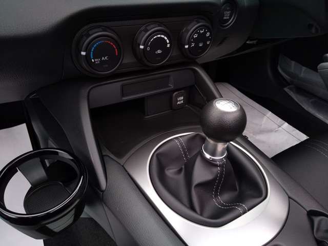 Mazda ROADSTER 2022-09 24285-13