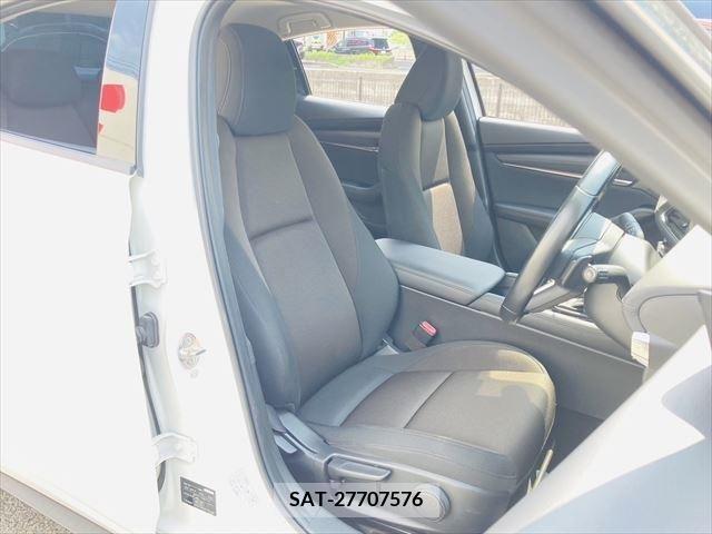 Mazda MAZDA3 2019-09 381539-4