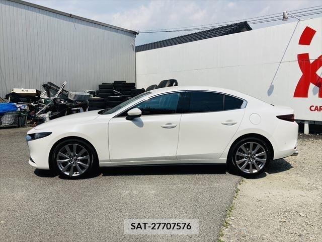 Mazda MAZDA3 2019-09 381539-16