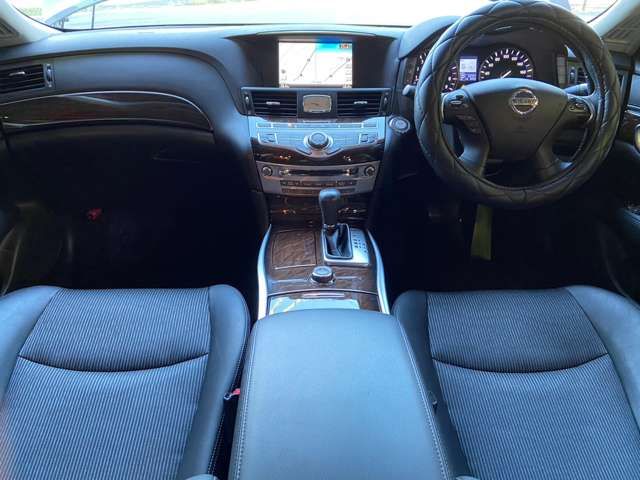 Nissan FUGA 2010-01 9524-9