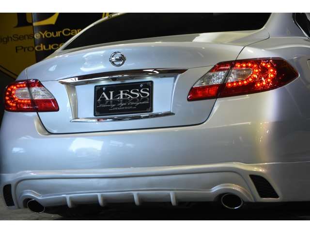 Nissan FUGA 2010-01 9524-15