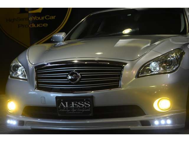 Nissan FUGA 2010-01 9524-5
