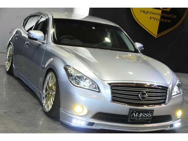 Nissan FUGA 2010-01 9524-1