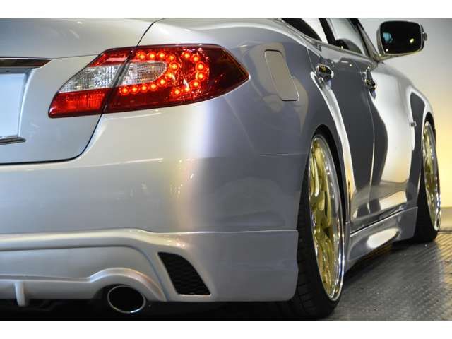 Nissan FUGA 2010-01 9524-14