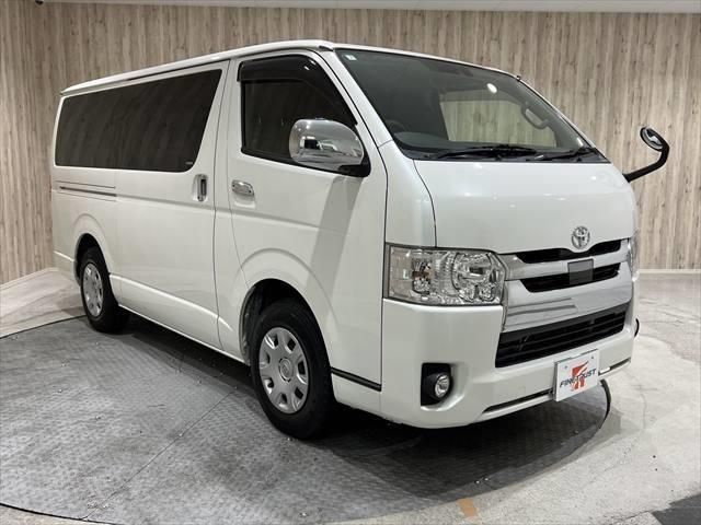 Toyota HIACE VAN 2019-07 182097-2
